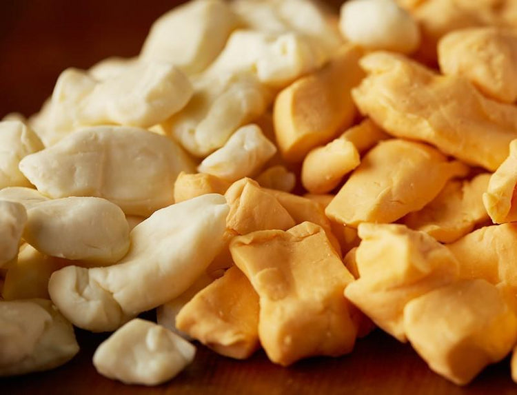 Mixed cheddar cheese curds